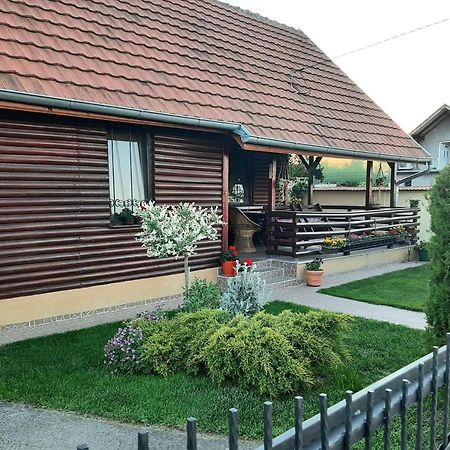 Holiday Home Di More Jagodina Luaran gambar