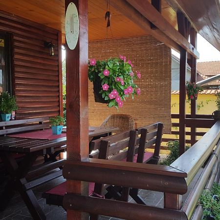Holiday Home Di More Jagodina Luaran gambar