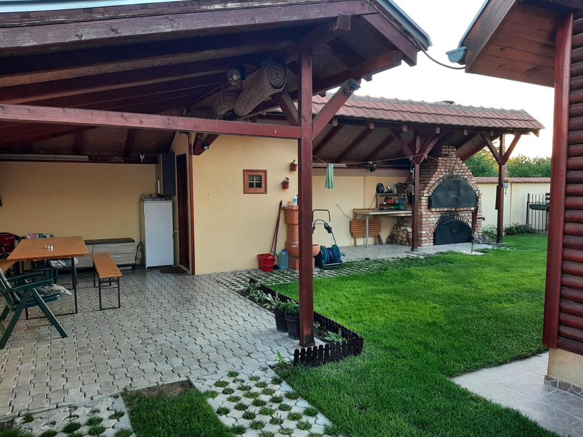 Holiday Home Di More Jagodina Luaran gambar